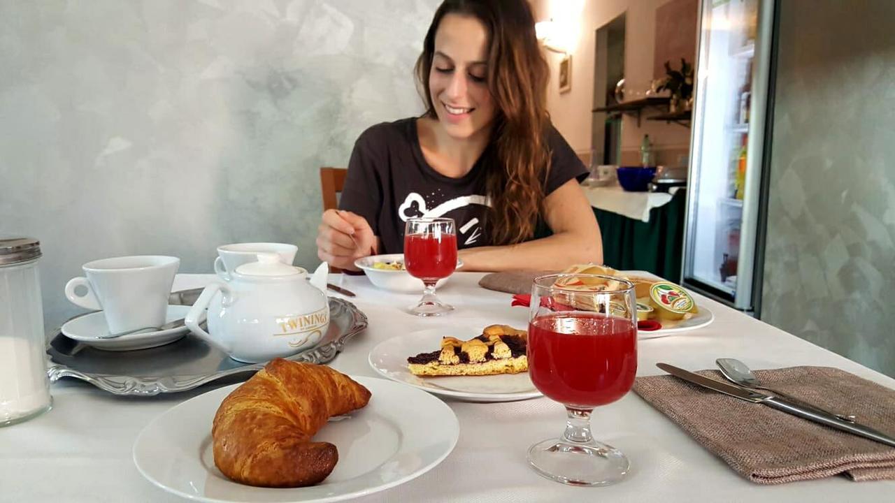 Hotel Ristorante Umbria Орвието Екстериор снимка