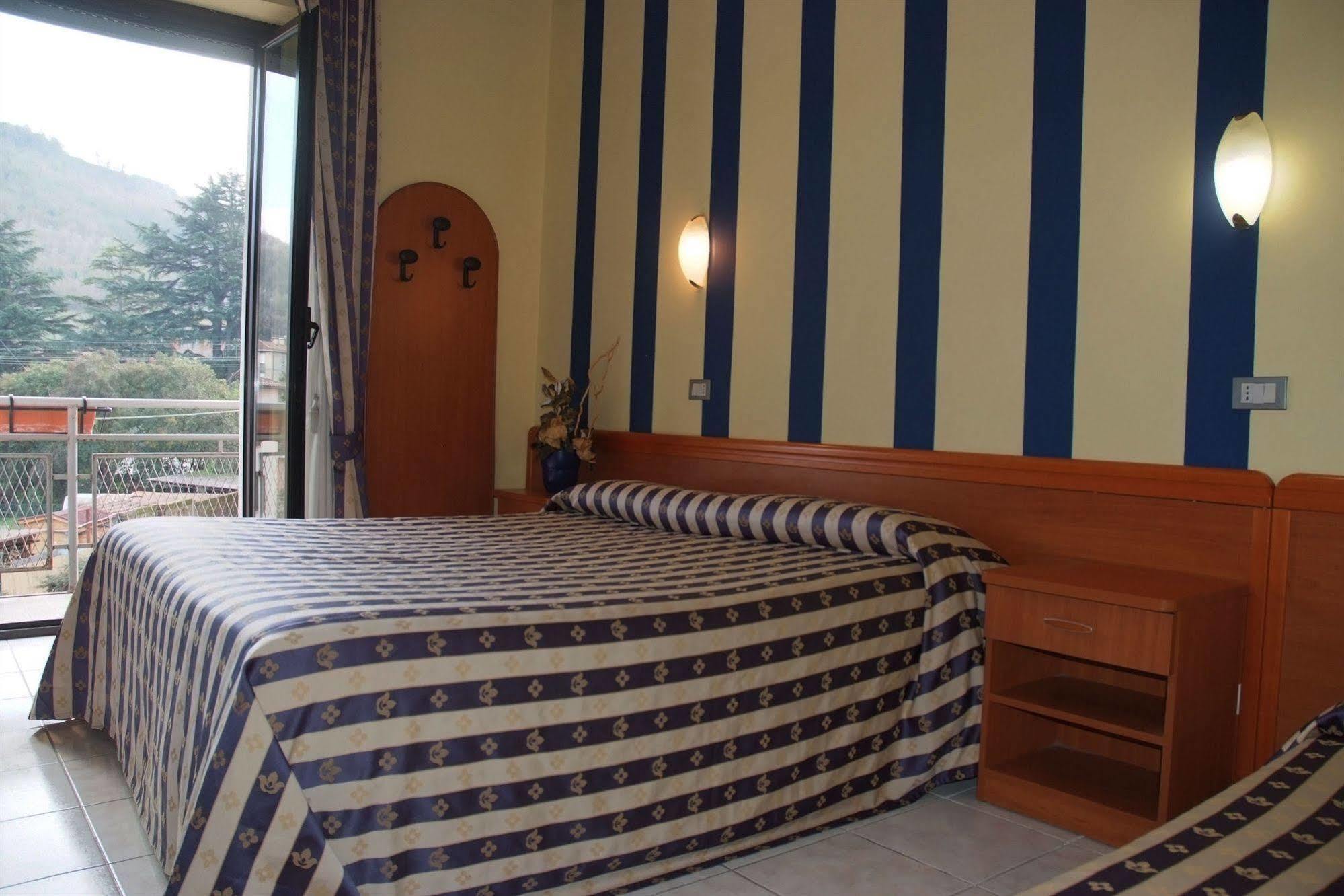 Hotel Ristorante Umbria Орвието Екстериор снимка