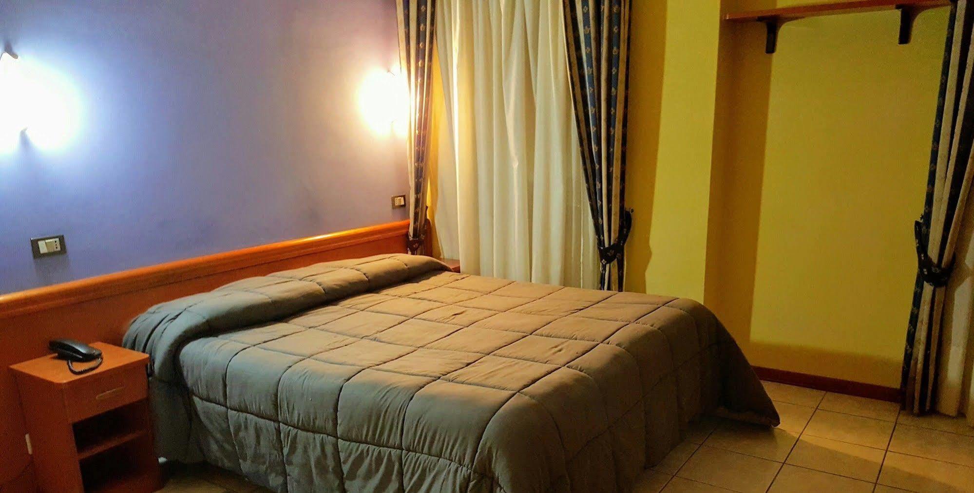 Hotel Ristorante Umbria Орвието Екстериор снимка